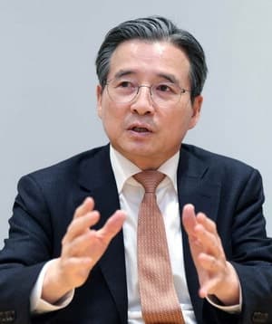 중동사태발 봉투 대란까지…靑 나프타 비축 체계 구축 나선다