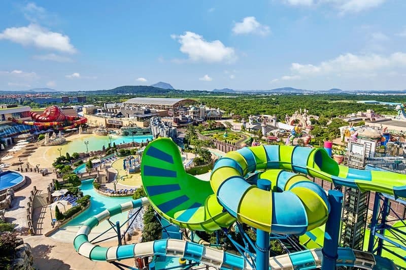 제주신화월드, 워터파크와 인기 관광지 즐기는 '워터&플레이' 패키지 출시