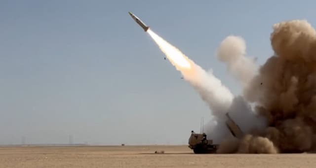 “미국, 이란 전쟁 첫날 신무기 ‘프리즘’ 발사…민간시설 타격”