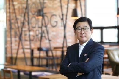 LG화학, 전자소재 2조로 키운다…AI·반도체 정조준