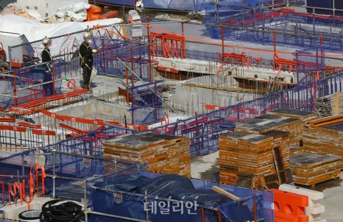 건설 일용직 퇴직공제부금 8700원으로 인상…노사정 첫 합의