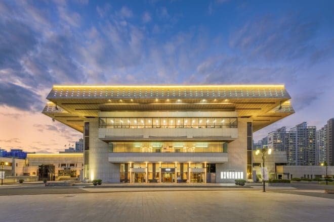 "거리에서 만나요" 경기아트센터, '2026 거리로 나온 예술' 공연·전시 예술인 140여 팀 공개 모집