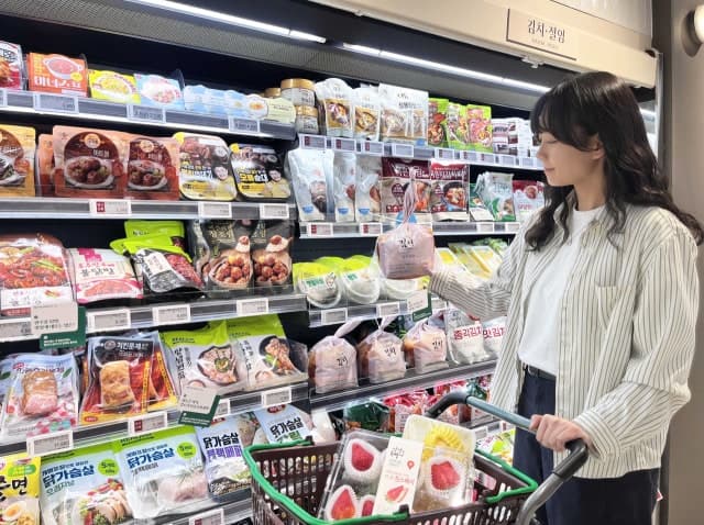 GS더프레시, '조선호텔 김치' 첫 슈퍼마켓 전용 상품 출시…프리미엄 포장김치 공략