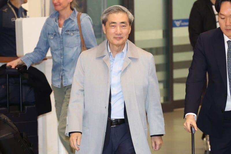 신현송 한은 총재 후보자 귀국 “엄중한 시기, 막중한 책임감 느껴”