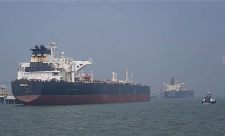 호르무즈 해협, 中화물선 통과…해운 환경 변화 신호