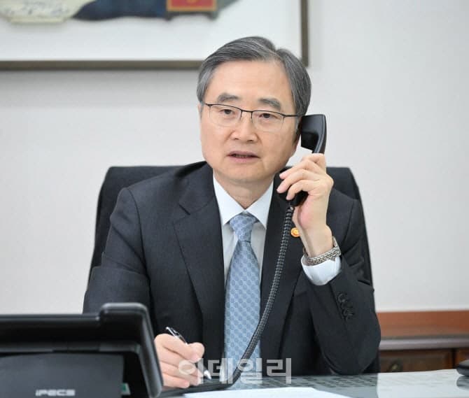 외교부 "중동 체류 국민 대피 계속…현재까지 1500명 지원"