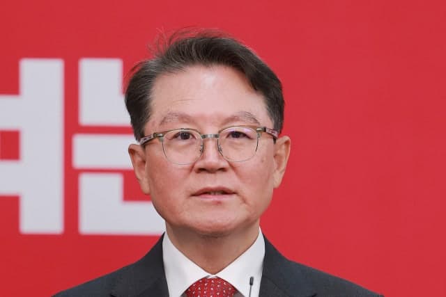 국힘 윤갑근 충북지사 예비후보 "저는 '윤어게인' 후보"