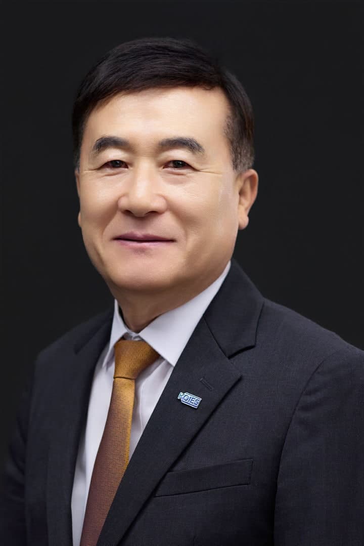 허성우 교육시설안전원 이사장, "폐교는 버려진 공간 아니다"…주택·에너지 해법 제시 신간 출간