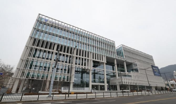 서울시교육청, 내일부터 교육급여 바우처 신청…신규 수급자는 '장학재단'서 신청 필수