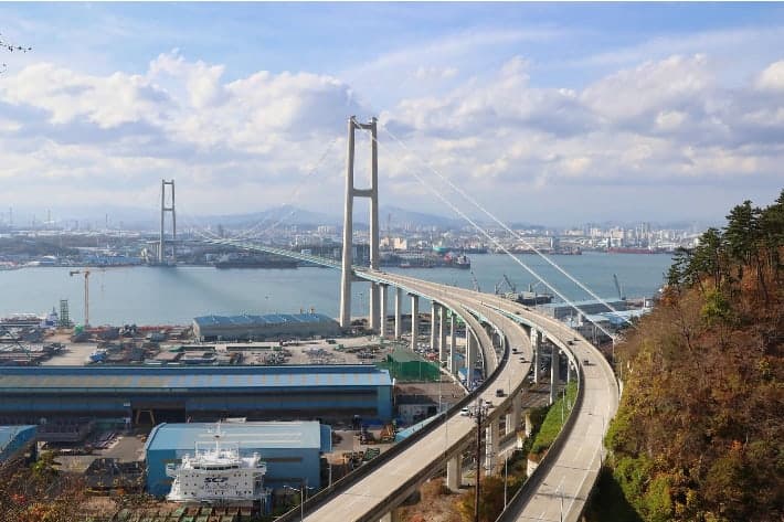 울산대교 통행료 1년 더 동결…내년 3월 31일까지 '무료' 이용