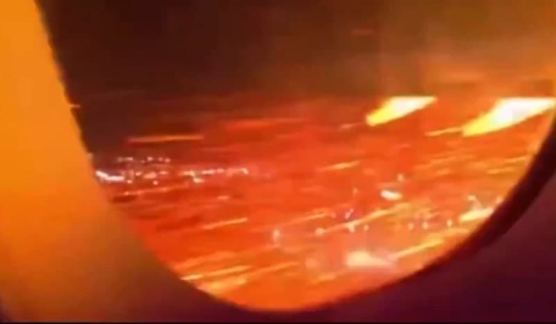 델타항공 여객기 이륙 직후 엔진 화재로 긴급회항…승객들 "날개 불났어요" 공포