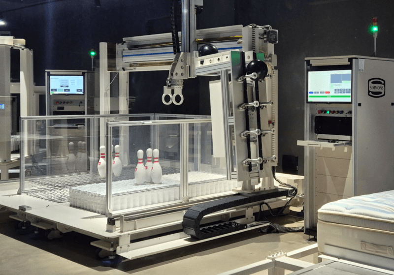 시몬스, 3년 연속 1위 비결은 '흔들리지 않는' 품질…팩토리움서 187개 테스트로 입증