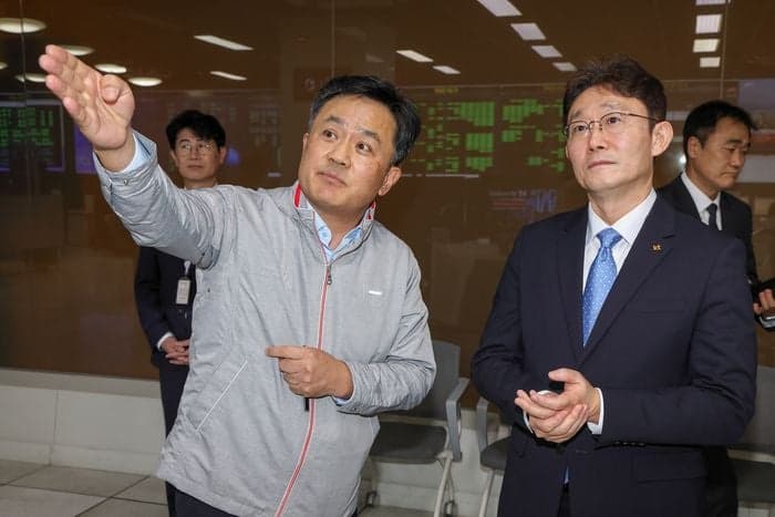 KT 박윤영號, AX 플랫폼 기업 전환 고강도 쇄신