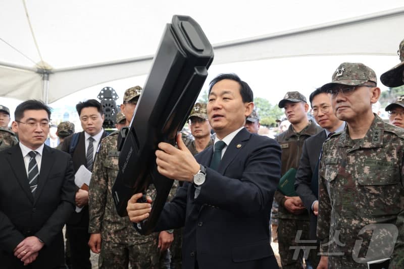 국방차관 의전서열 '9위→2위'로 수직상향…군 예식령 개정 통과