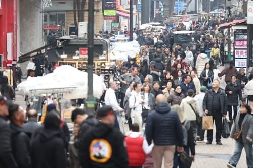 서울 중구, "명동 먹거리 위생 정조준"…4월부터 '선제적 수거검사'로 사각지대 제거