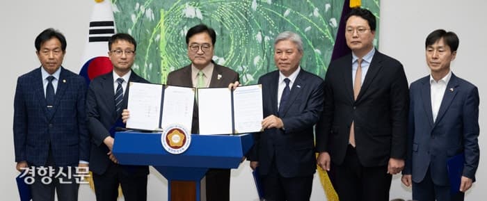 국회 6당, 개헌안 발의 착수…국민의힘 불참 속 난항 예상