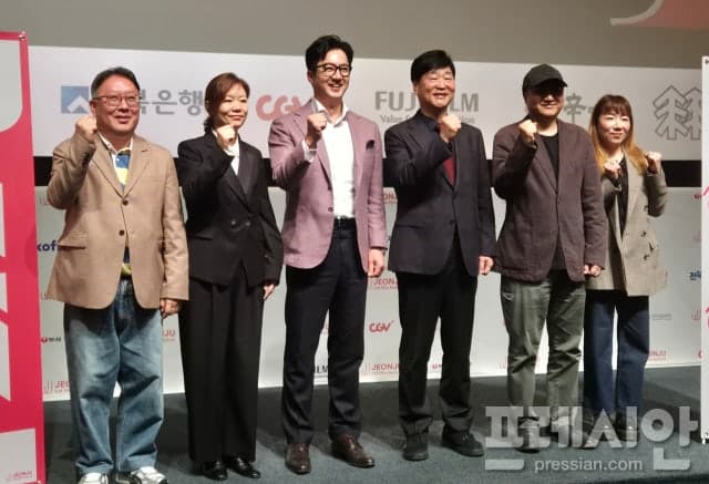 늘 선을 넘는 제27회 전주국제영화제, 개막작은 '나의 사적인 예술가'