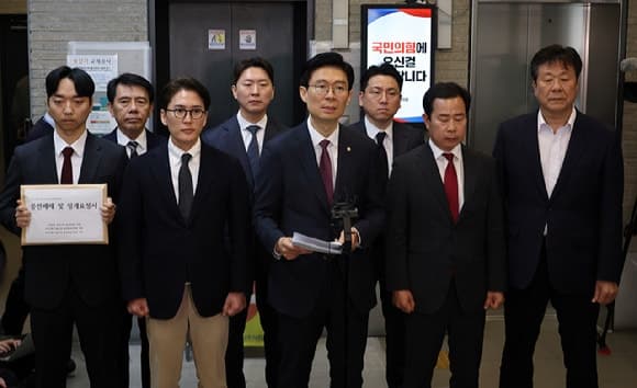 조정훈, '공천헌금 의혹' 전면 부인 "허위사실…경찰, 나를 불러 조사하라"