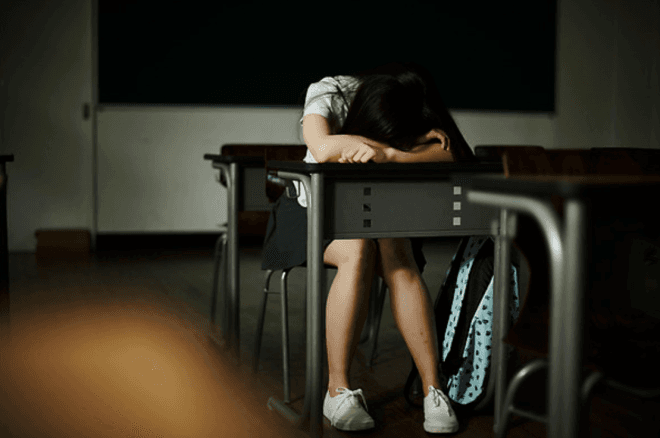 입학식 날 신입생 폭행하고 영상까지 찍어 SNS에 올린 중학생들 검찰 송치