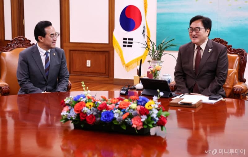 박홍근 "추경 신속 처리 시급" 우원식 의장 만나 국회 협력 강조