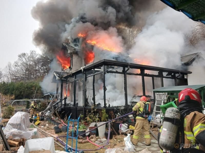 포항 기계면 단독주택 화재로 1명 숨진 채 발견