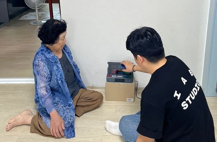 독거노인 응급안전안심서비스 노후 장비 9만대 교체…오작동 논란 해소될까