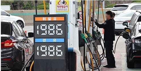 “도저히 못 버티겠다”...전국 휘발윳값 1900원 재돌파, 서울은 1950원대 최고