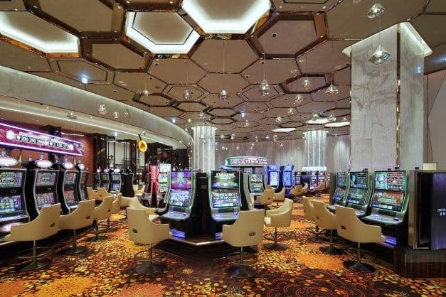 제주 외국인 카지노 “잭팟”, 지난해 매출 6465억 ‘역대 최고’