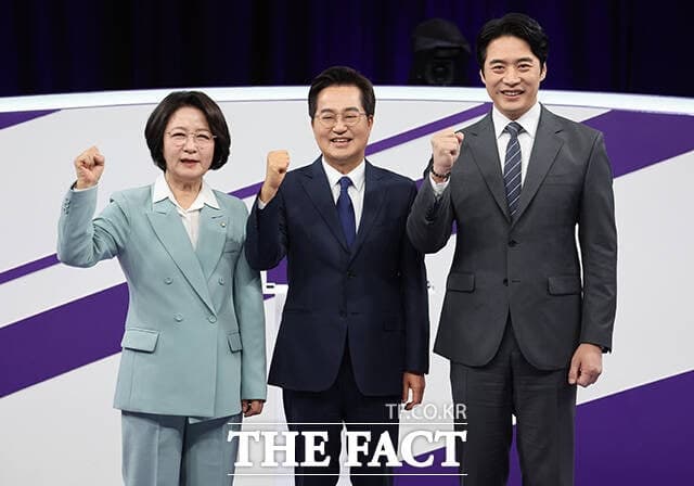 민주 경기도지사 후보 호감도 조사, 김동연 28.9% '1위'…추미애 '부담'