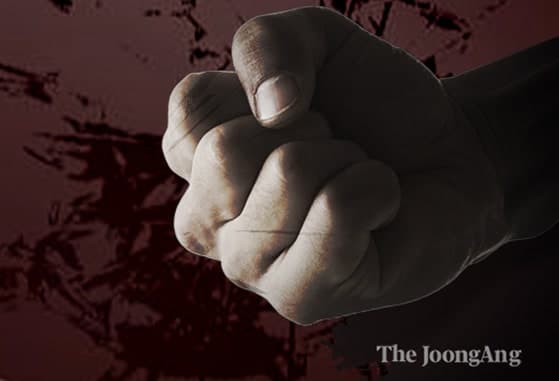 술 마시고 넘어져 다친 60대, 응급처치해주던 20대 간호사 폭행…'집유'