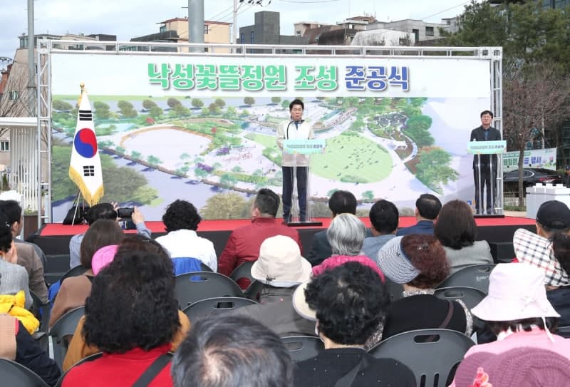 관악구, 사계절 꽃 즐기는 정원형 복합문화공간 '낙성꽃뜰정원' 완성