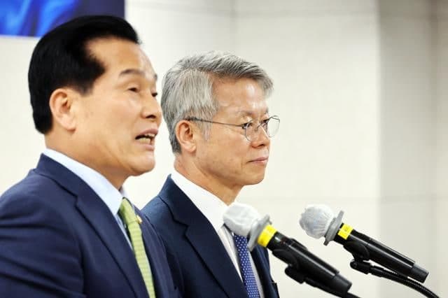 민형배·주철현, 전남광주시장 단일화…민주당 경선 '3파전 재편'