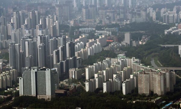 “전세 매물이 아예 없어요”…대세는 월세, 임대계약 70% 육박