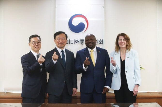 구글, 한국 정부에 '앱수수료 인하' 설명…방미통위 "조기 적용 요청"