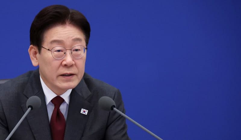 이 대통령 "예산처 공무원들 코피까지 흘리며 추경 잘 해내…꼭 보상하겠다"