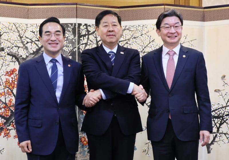 구윤철 "과도한 원화 약세 우리 경제 도움 안 돼"…첫 거시재정금융간담회 개최