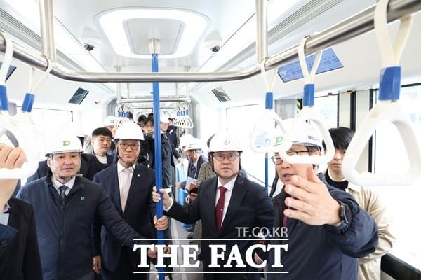 대전시, 전국 최초 '3칸 굴절차량' 10월 개통 목표 운행 준비 점검 실시