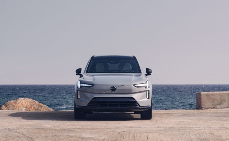 볼보코리아, 'K-전기차 시장'에 플래그십 전기 SUV EX90 공식 출시…"1억620만원부터"