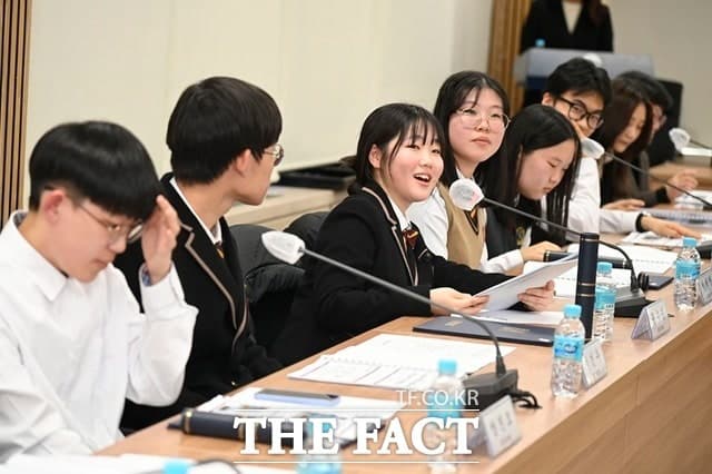 대구 달성군, 타 지역 학교 진학생에게도 교복비 최대 30만원 지원