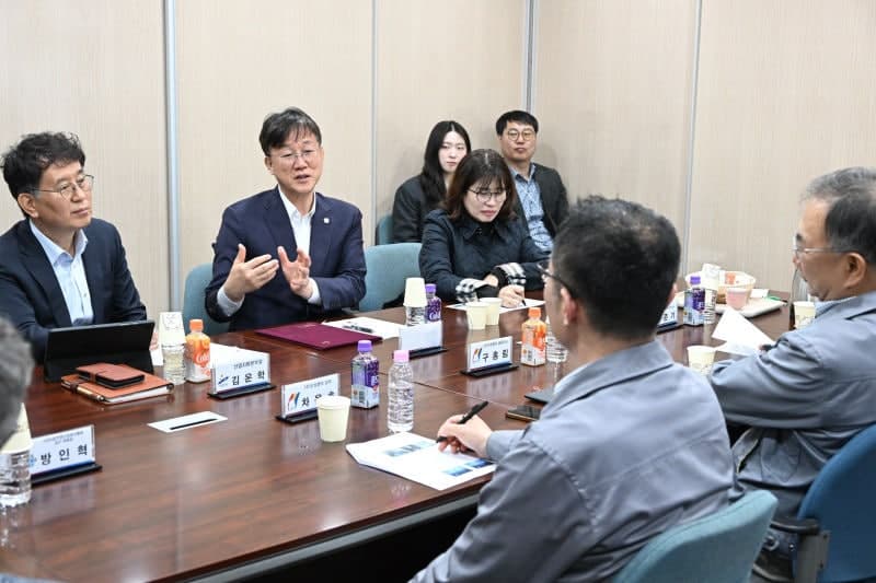 안산시, 중동 사태 피해 기업 지원 위해 '기업SOS 이동시장실' 가동