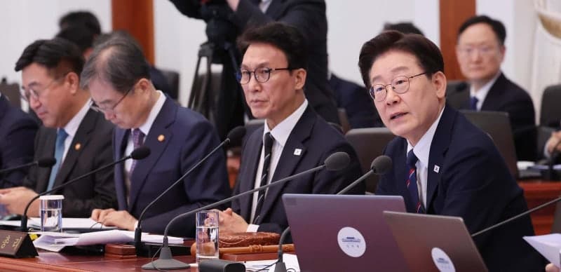 李대통령 "위기대응 더 능동적으로" 33년만에 '긴급재정명령' 비상카드 꺼내나