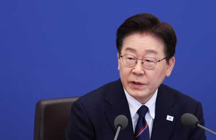 李대통령 "직장·교육 일시 비거주는 제외 명백…알면서 그러나? 정정해달라"