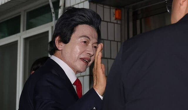 허경영 "수천억 써서라도 경찰·검사 법왜곡죄로 고소할 것"