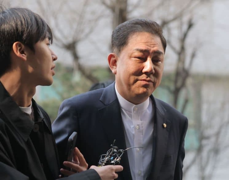 김병기 의원 5차 경찰 조사, 13개 의혹 수사 장기화