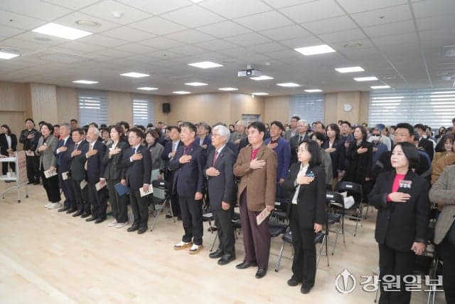 12억 투입해 더 넓고 쾌적하게…춘천남부노인복지관 리뉴얼 개관