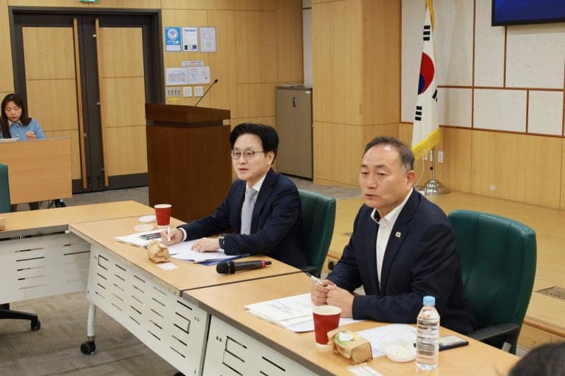 당정 "중동 정세 불안 엄중 인식, 산업경쟁력 보강 위해 선제적 재정지원 필요"