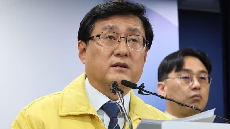 기후장관 "종량제 봉투 구매 제한 부적절" 하루 만에 선회… "정부 개입 적절치 않아"