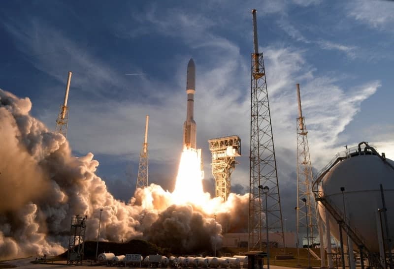 아마존, 美 위성통신사 글로벌스타 인수 추진…스타링크 추격 속도