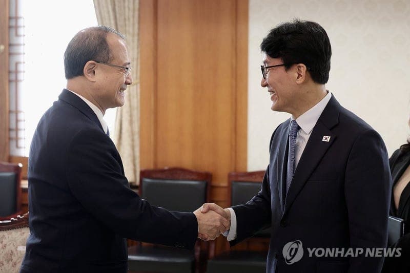 김 총리, 홍콩 최대 경제단체장 접견 "한중관계 심화에 재계 역할 중요"