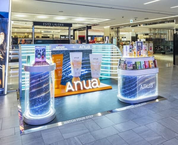 신세계면세점, '아누아 X 케데헌' 팝업스토어 열어…협업 상품 단독 판매